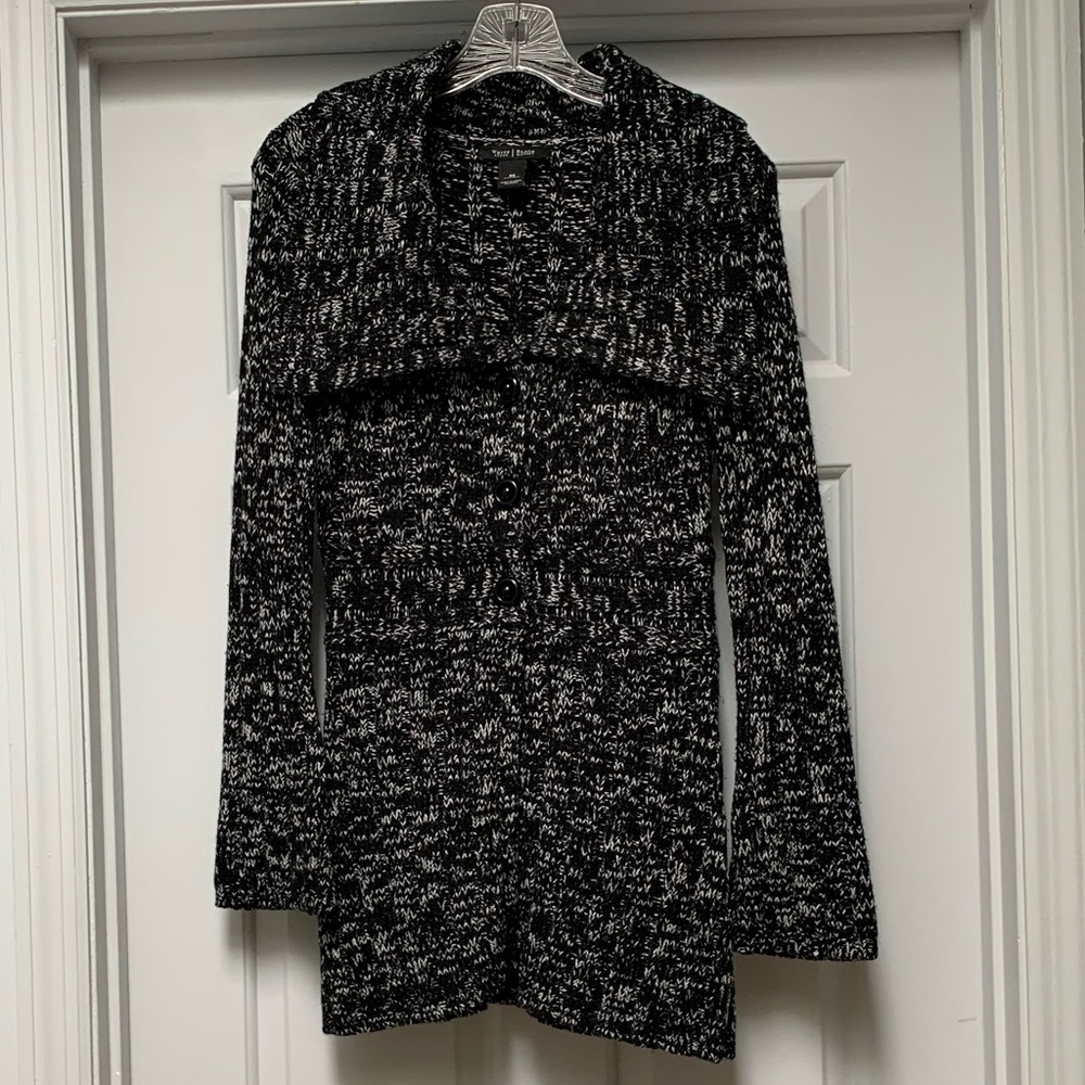 NWOT WHBM Black & White Marled Long Sweater Sz XS